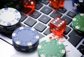 Online casino keyboard and playing chips Australia